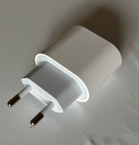 Original Apple Ladegerät 20 W USB C Power Adapter Kunden-Foto 16