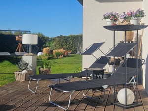 Outsunny Sonnenliege Gartenliege Wellnessliege Strandliege klappbar mit Sonnenschutz, schwarz, 187x58x27 cm, 84B-001BK Kunden-Foto 1