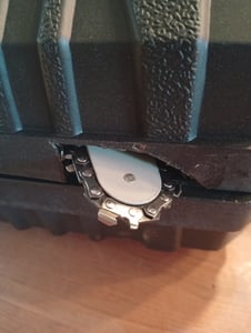 Kettensäge, 6 Zoll 21V Elektrokettensägen mit 2x Batterie 2x Kette 1x Führungsplatte 1x Ladegerät 1x Aufbewahrungsbox, Elektrokettensägen Kunden-Foto 1