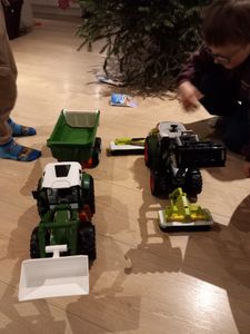 BRUDER DEUTZ AGROTRON X720, 3 Jahr(e), Acrylnitril-Butadien-Styrol (ABS), Schwarz, Grün Kunden-Foto 1