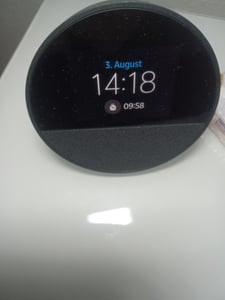 Amazon Echo Spot, Amazon Alexa, Kulovitý, Černá, 7,19 cm (2.83"), 320 x 240 px, MediaTek Fotografie od zákazníka č. 2
