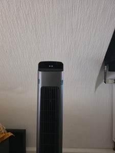 MEDION P15 TF Turmventilator mit Fernbedienung (5 Geschwindigkeitsstufen, leiser Schlafmodus, 45 Watt Leistung, Automatische 80° horizontale Oszillation, LED Display, MD10809) weiß Kunden-Foto 5