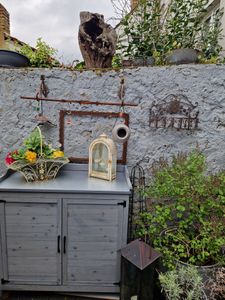 Bealife Table à plantes avec meuble bas, armoire de jardin avec plan de travail avec 1 étagère mobile pour l'intérieur et l'extérieur CC50 Photo du client 8