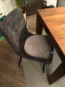 Domarex Trapez Sitzkissen für Stühle Komfort Rutschfest Strapazierfähig, Graphit 39x38cm (set mit 4 Teilen) Kunden-Foto 1