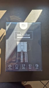 Olvy Elektrischer Milchaufschäumer aus Glas 4-in-1, 500 W, Temperaturanzeige, 160 ml Milchschaum, 400 ml Milcherhitzung, Heiß- & Kaltschaum, Beige Kunden-Foto 1