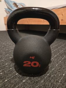 Hop-Sport litinová kettlebell s neoprenovým potahem, kettlebell 20 kg pro silový trénink Fotografie od zákazníka č. 1