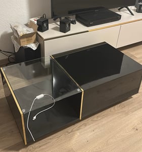 Merax LED-Couchtisch 100x50 cm, höhenverstellbar Sofatisch mit Hebefunktion & Stauraum, RGB-App-Steuerung, Hochglanz mit Glasplatte, Schwarz Kunden-Foto 1
