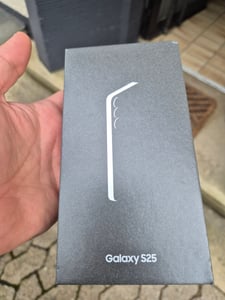 Samsung Galaxy S25 , 15,8 cm (6.2"), 12 GB, 128 GB, 50 MP, Android 15, Niebieski Zdjęcie produktu od klienta nr 1