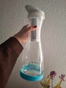 VEVOR džbán na filtrování vody džbán na filtrování vody 6 šálků dávkovač filtru na vodu ze skla, filtrační systém šetrný k chladničce, bez BPA, vydrží 3 měsíce / 800 l, redukuje zápach chlórové rzi PFOA/PFOS Fotografie od zákazníka č. 1