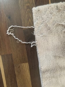 benuta Basic tappeto in fibra sintetica effetto pelliccia Furry - Rosso rotonda 160 cm - Tappeto morbido da soggiorno - Retro antiscivolo - Lavabile - Adatto al riscaldamento a pavimento Foto del cliente 2
