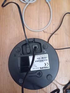 Telefon bezprzewodowy Philips D165B – telefon stacjonarny bezprzewodowy – telefon DECT – telefon z wyświetlaczem o przekątnej 1,6 cala – 50 kontaktów – telefon domowy z czasem rozmów do 10 godzin – czas czuwania do 200 godzin – czarny Zdjęcie produktu od klienta nr 1