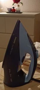Philips Bügeleisen 7000 Series, 50 g/min kostanter Dampf, 2800 W, Schwarz (DST7041/20) Kunden-Foto 1