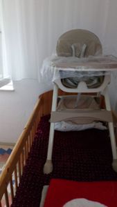 Baby Vivo Design 2in1 Kinderhochstuhl - Oscar in Beige Kunden-Foto 2