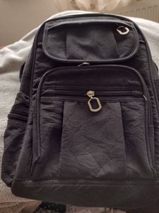 Christian Wippermann sportlicher leichter Damenrucksack Schwarz Kunden-Foto 1