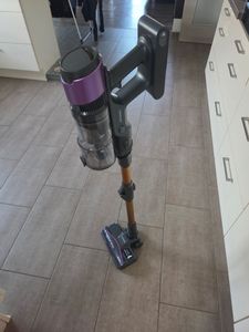 Ultenic U20UL akumulátorový vysavač, 60000Pa/ 600W/60Min, akumulátorový vysavač se samostojící konstrukcí, flexibilním ohýbacím kloubem, kartáčem proti zamotání podlahy Fotografie od zákazníka č. 32