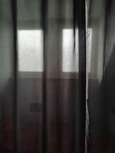 Mikrofaser Vorhang blickdichte matte unifarbene Gardine, Schwarz Ösen, 175x140 Schal. Material aus Microsatin-Gewebe. 204000 Kunden-Foto 3