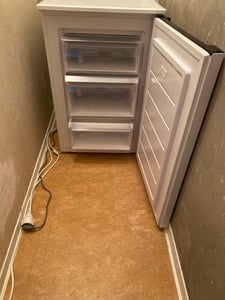 Exquisit Gefrierschrank GS81-040C schwarz | 87 l Nutzinhalt | Gefrierschubladen | Türanschlag wechselbar Kunden-Foto 5