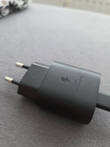 Original Samsung Ladegerät EP-TA800 / 25W Netzteil schwarz Kunden-Foto 1