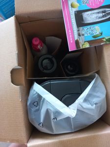 Výrobník perlivé vody Sodastream Terra White se 2 lahvemi se sirupovou náplní Fotografie od zákazníka č. 3