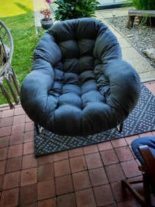 LVHOM Schaukelsessel Garten mit gepolstertem Kissen, Rattanstuhl mit Stahlrahmen, Schaukelstuhl Outdoor Loungesessel, Sessel für Balkon, Hellgrau Kunden-Foto 2