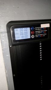 Apritore di sportelli per polli, Sportello automatico per polli, Apritore di sportelli per pollai, Sportello automatico per polli, Allevamento sicuro dei polli Foto del cliente 1