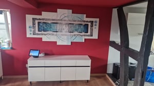 Merax Sideboard brillant, commode avec 4 tiroirs, 2 portes et étagères réglables en hauteur - Meuble de salon élégant Photo du client 1