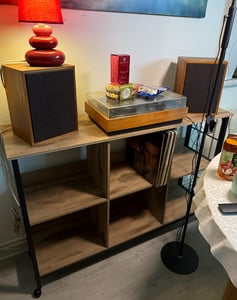 VASAGLE Regal mit 3 Ebenen, 6 Fächern, Bücherregal, Standregal, braun-schwarz Kunden-Foto 1