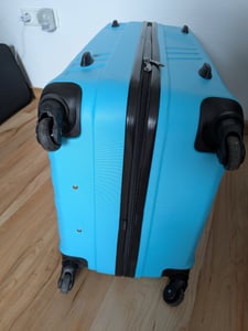 Xonic Design Reisekoffer mit Rollen 360° - ABS Hartschalen-Koffer Trolley mit Zahlenschloss in Handgepäck M-L-XL-Set (Schwarz, XL) Kunden-Foto 10
