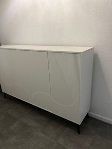 MODFU Kommode Sideboard mit 4 Türen, Multifunktionales Schrank Buffet mit verstellbaren Einlegeböden für Wohnzimmer, Schlafzimmer und Büro, Weiß Kunden-Foto 1