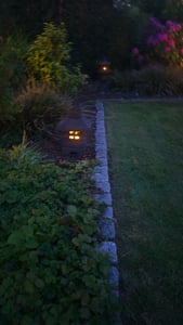 LED Teelichter mit Timer Outdoor 6,5x5cm Creme / Warmweiß 2 Stück Kunden-Foto 4