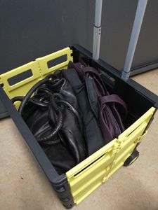 Relaxdays Einkaufstrolley klappbar, mit Teleskopgriff, Rollen, Transporttrolley bis 35 kg, 50 Liter Kiste, schwarz/grau Kunden-Foto 2
