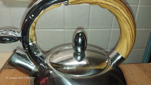 KINGHOFF Bouilloire 3,0L Acier Inoxydable avec Sifflet Photo du client 6