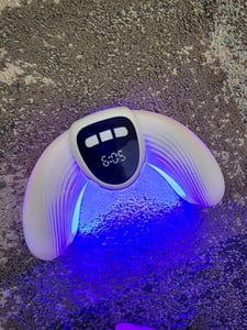 Nagelpilz Laser Gerät,22LED Aufladbar Nagelpilz Laser Behandlungsgerät,22LED 470-930mmHocheffizientes Nagelpilz Kaltlasertherapie für Finger &Fußnägel Kunden-Foto 1