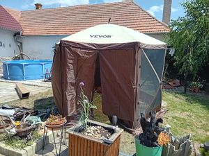 VEVOR Pavillon-Screen-Zelt, 10 x 10 Fuß, 6-seitiges Pop-up-Camping-Überdachungszelt mit Netzfenstern, tragbarer Tragetasche, Erdspießen, große Schattenzelte für Outdoor-Camping, Rasen und Hinterhof Kunden-Foto 4