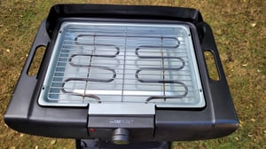 Clatronic® Stand- und Tischgrill | für innen und außen, BQS 3842, Farbe:Schwarz Kunden-Foto 2