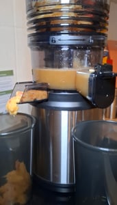 AMZCHEF Entsafter mit 113MM Einfüllöffnung, 1,8 L Slow Juicer, Entsafter für Gemüse und Obst, Leicht zu Reinigen, Silber Kunden-Foto 1