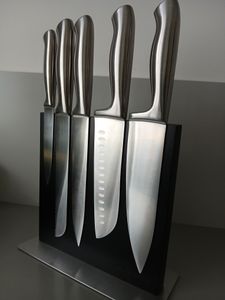Navaris Messerhalter doppelseitig magnetisch aus Kautschuk - Magnet Messerblock Messerbrett Magnethalter beidseitig - Messer Halterung unbestückt Kunden-Foto 2
