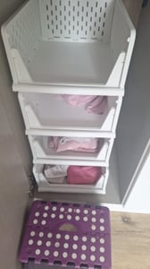Deuline 10 x Schrank-Organizer klappbar, Kleiderschrank-Organizer stapelbar, ausziehbarer Korb, Aufbewahrung und Organisation, Kunststoff, Weiß 521161 Kunden-Foto 1