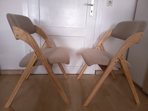 COSTWAY Klapstoelen, set van 2, eetkamerstoelen, keukenstoelen met beklede zitting en massief houten frame, gestoffeerde stoelen voor eetkamer en keuken Klantenfoto 2