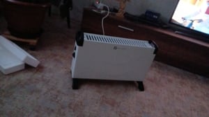 Leistungsstarke 2000 Watt Elektroheizung mit 3 Heizstufen und regelbarem Thermostat Kunden-Foto 2