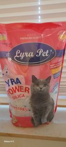 12 sacs de 5 litres de litière agglomérante Lyra Pet® Lyra Power Silica pour chats Photo du client 2