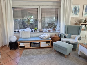 Bankauflage 120 x 40 cm, hellgrau, Unterseite Antirutsch, Bankkissen, Sitzkissen für Fensterbank, Bezug waschbar, sleepling Kunden-Foto 4