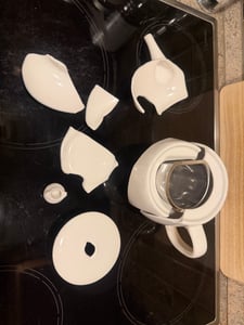 MONA Teekanne aus weißem Porzellan mit Infusor 700 ml Kunden-Foto 1