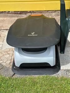 Navimow i220 LiDAR Rasenmäher Roboter für 2000m² mit Garage, Geländereifen für Hänge bis 45% Neigung, LiDAR und Vision Dual System (Getrennt versandt) Kunden-Foto 7