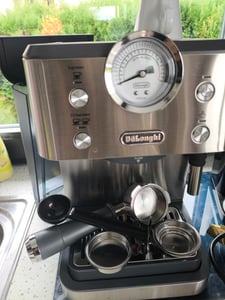 De'Longhi Línea Classic, máquina de espresso, 1,7 litros, para café molido, 1350 W, color , acero inoxidable Foto del cliente 1