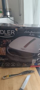 Adler AD 3040 sandwich maker 1200 W Black, Grey Foto del cliente 1