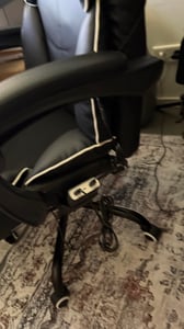 Gaming-Stuhl mit Ventilator, Bürostuhl, Luftkühler und Kühlung – Belüfteter Kühlsitz, mit Liegefunktion,  sanfte Vibrationsmassage, Schwarz Kunden-Foto 19