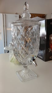Distributeur de boissons 5L en verre avec couvercle - design rétro avec robinet de soutirage Photo du client 1
