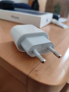 Original Apple Ladegerät 20 W USB C Power Adapter Kunden-Foto 17
