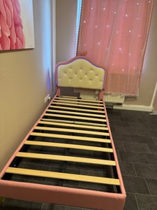 Letto imbottito Flieks 90x200cm con rete a doghe, letto per bambini letto per ragazzi con LED, letto singolo letto in legno con testiera, letto classico, Similcuoio, bianco Foto del cliente 4